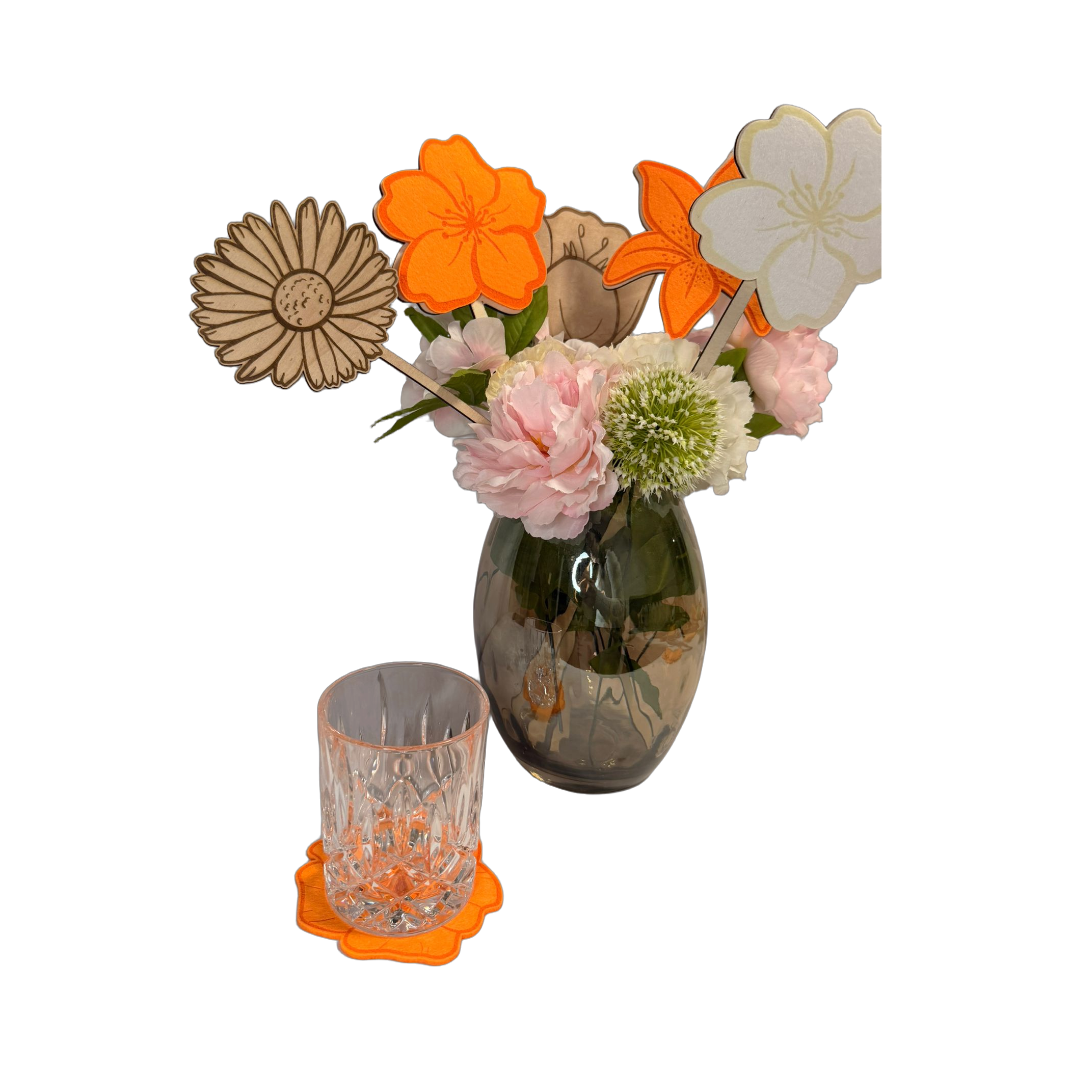 Holzblume mit Filz-Untersetzer – 2-in-1 Tischdeko